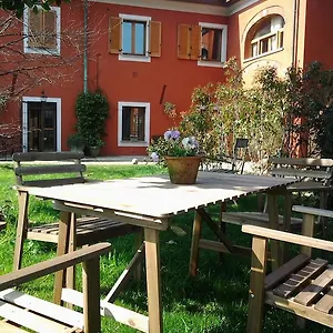 Il Pettirosso , Certosa di Pavia Italien